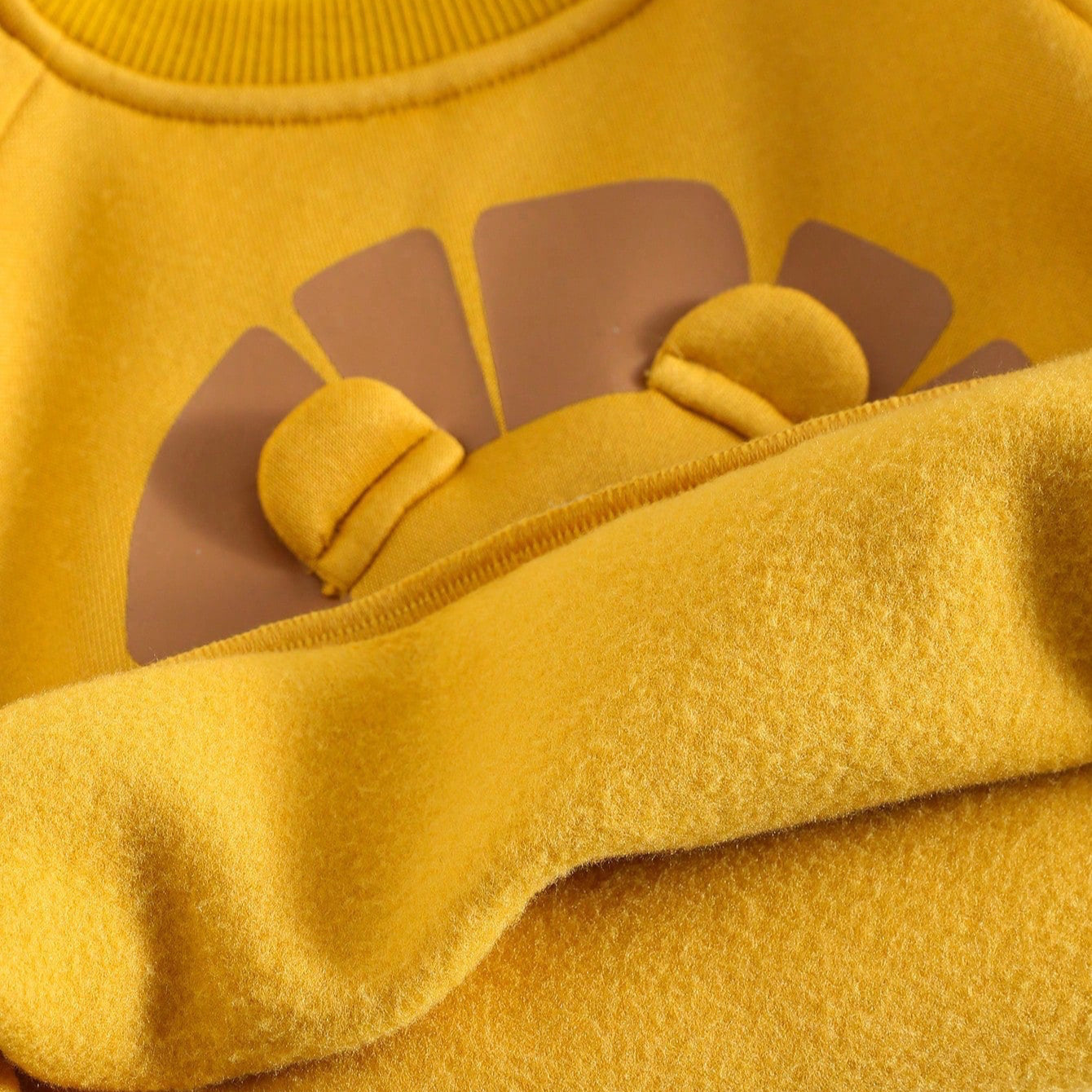 Polera Leon 3D